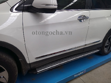 Bậc Dẫm CR-V Sọc Đen Kiểu Poscher